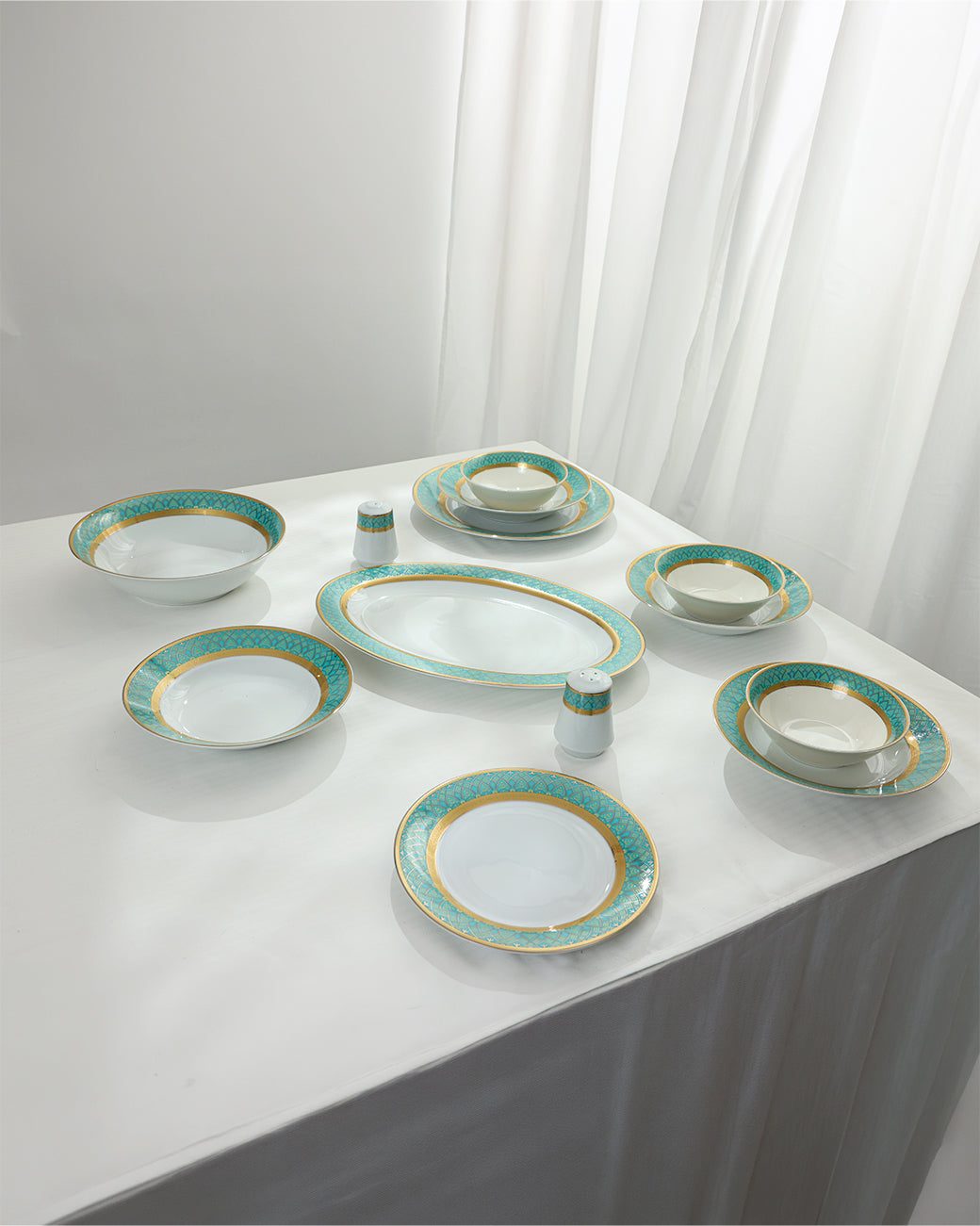 36 Pcs Porcelain Dinner Set, Turquoise Lattice