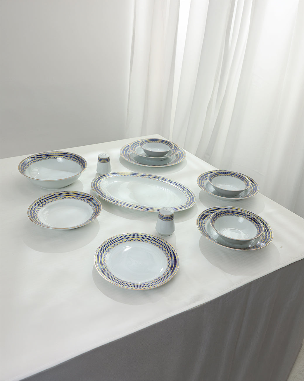 36 Pcs Porcelain Dinner Set, Blue Weave