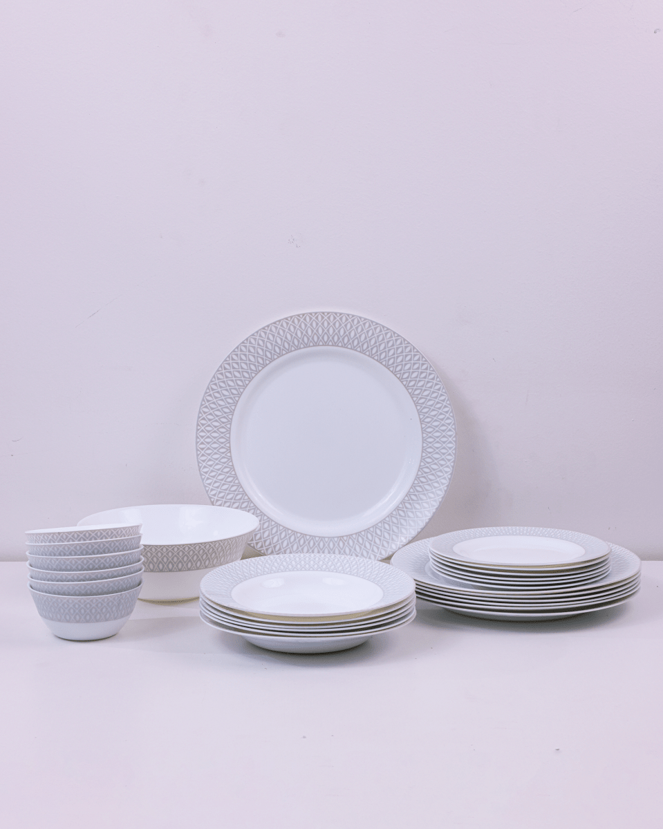 La Opala Velvet Dinner Set , Tudor Grey - Baitishk