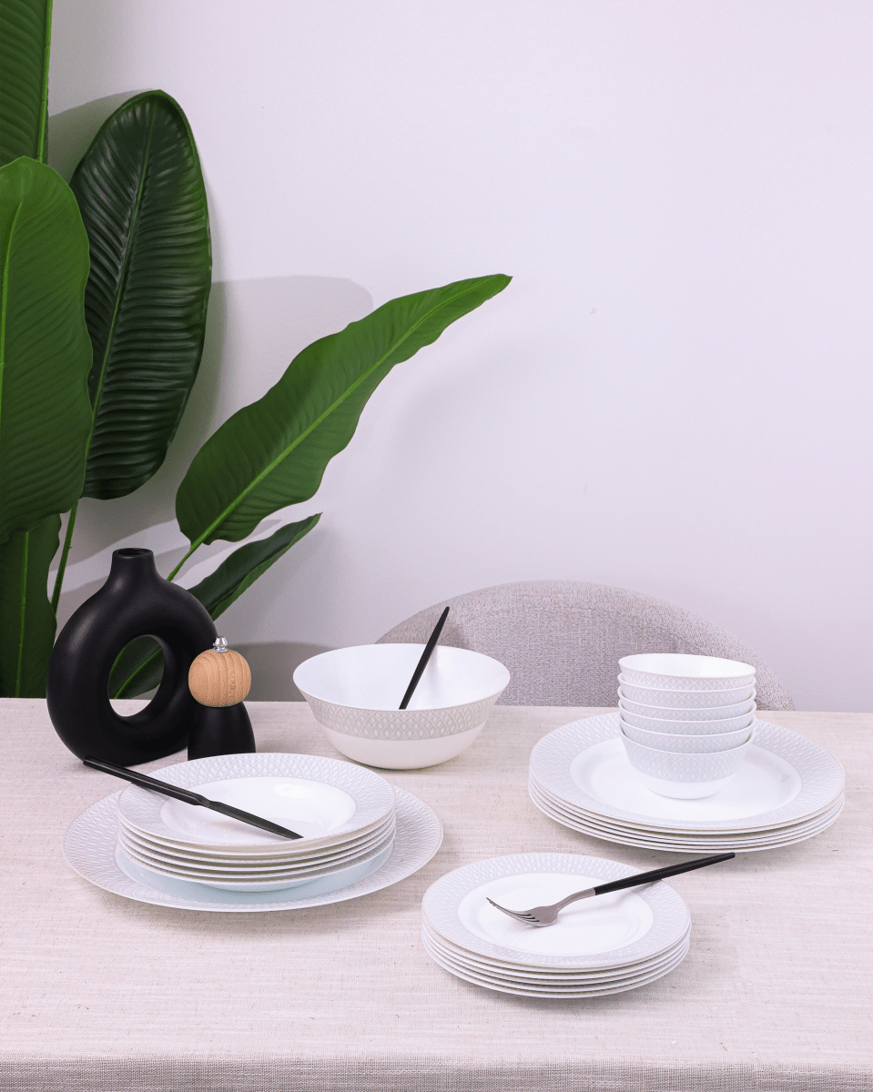 La Opala Velvet Dinner Set , Tudor Grey - Baitishk