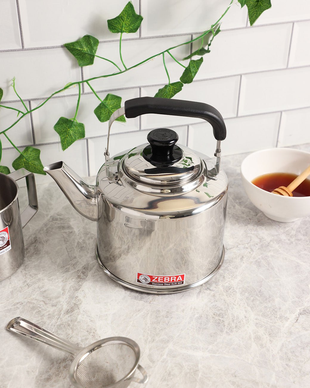 Zebra Kettle with Filter, 1.5 L - Baitishk